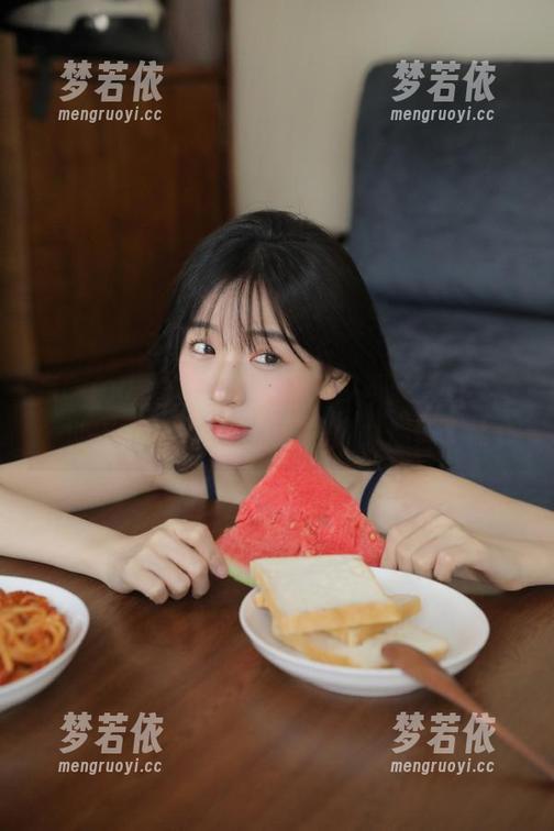 与Candy Ball一同探索樱岛麻衣的私拍世界，写真中唤醒你的少女心！.txt-梦若依